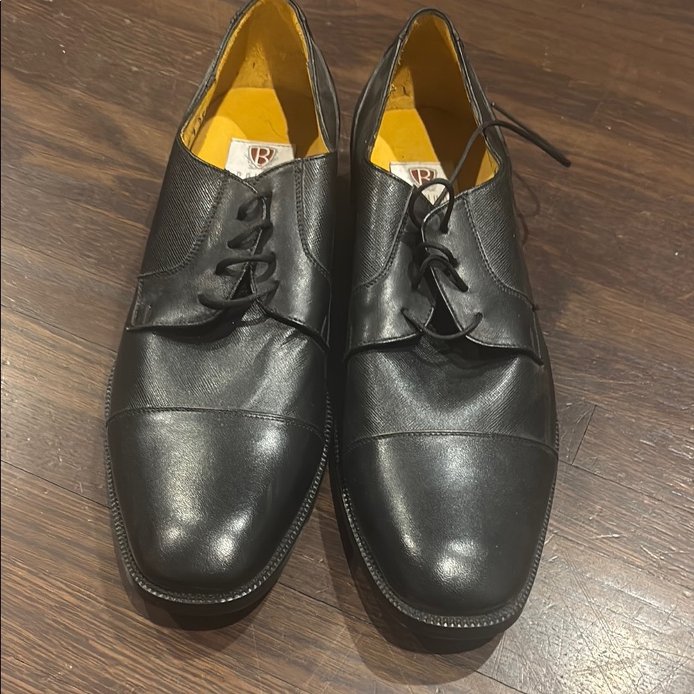 Bruno Magli Black Leather Dress Shoes